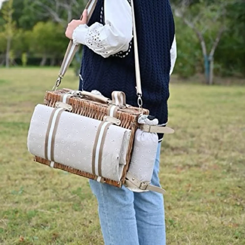 Picnic Basket Set for 4 w/‎ Insulated Liner Waterproof Blanket